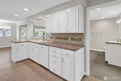 4625 92nd Street NE, Marysville, WA 98270 - Photo 9