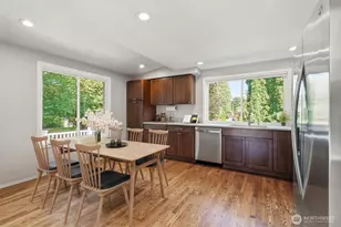 2223 235th Pl SE, Bothell, WA 98021 - Photo 5