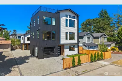726 N 89th Street, Seattle, WA 98103 - Photo 1
