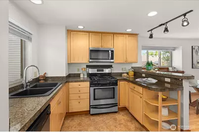 741 N 94th Street #C, Seattle, WA 98103 - Photo 11