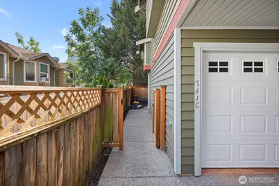 741 N 94th Street #C, Seattle, WA 98103 - Photo 17