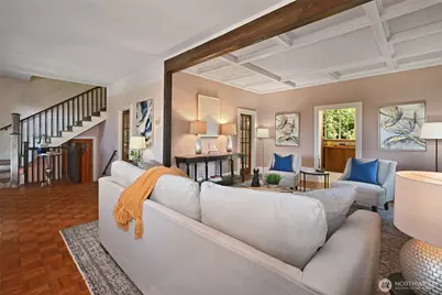 4810 54th Avenue SW, Seattle, WA 98116 - Photo 3
