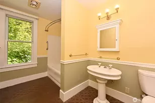 4810 54th Ave SW, Seattle, WA 98116 - Photo 17