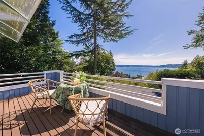 8337 E Mercer Way, Mercer Island, WA 98040 - Photo 21
