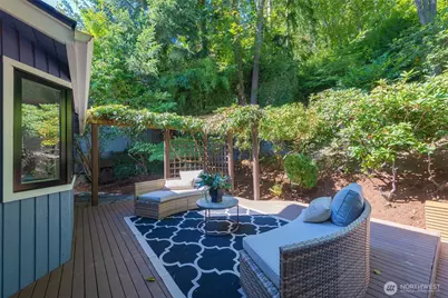 8337 E Mercer Way, Mercer Island, WA 98040 - Photo 29