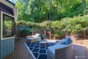 8337 E Mercer Way, Mercer Island, WA 98040 - Photo 29