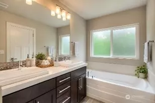 1129 150th St SW, Lynnwood, WA 98087 - Photo 9