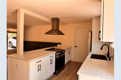 4003 140th Avenue SE, Bellevue, WA 98006 - Photo 3