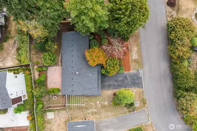 732 NE Roswell Drive, Bremerton, WA 98310 - Photo 27