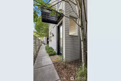 310 21st Avenue #B, Seattle, WA 98122 - Photo 25