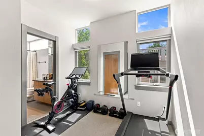 310 21st Avenue #B, Seattle, WA 98122 - Photo 13