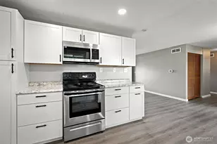 217 N 63rd Ave, Yakima, WA 98908 - Photo 7