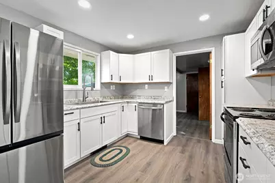 217 N 63rd Avenue, Yakima, WA 98908 - Photo 5