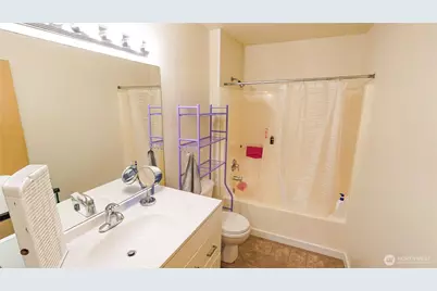 3221 S 208th Street, SeaTac, WA 98198 - Photo 17