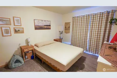 3221 S 208th Street, SeaTac, WA 98198 - Photo 13