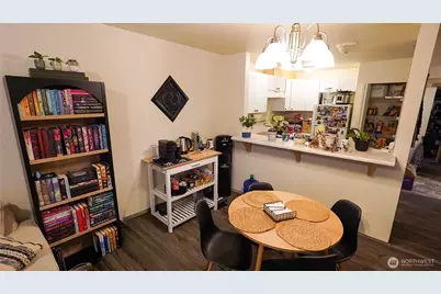 3221 S 208th Street, SeaTac, WA 98198 - Photo 11
