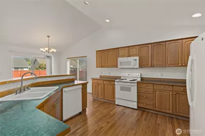 10906 183rd Avenue, Bonney Lake, WA 98391 - Photo 9