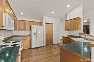 10906 183rd Ave, Bonney Lake, WA 98391 - Photo 13