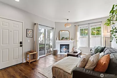2034 Newport Way NW #11-1, Issaquah, WA 98027 - Photo 5