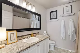 2034 Newport Way NW, Issaquah, WA 98027 - Photo 15