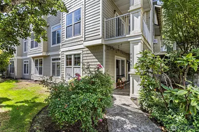 2034 Newport Way NW #11-1, Issaquah, WA 98027 - Photo 3