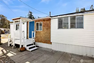 296 Island Aire Dr, Woodland, WA 98674 - Photo 7