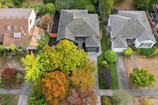 4331 NE 57th St, Seattle, WA 98105 - Photo 35