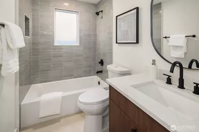 4331 NE 57th Street, Seattle, WA 98105 - Photo 15