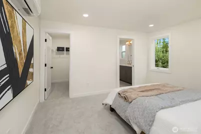 4331 NE 57th Street, Seattle, WA 98105 - Photo 9