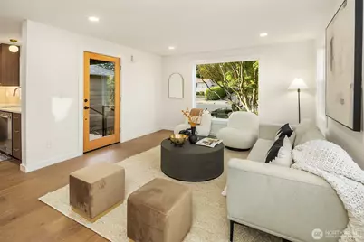 4331 NE 57th Street, Seattle, WA 98105 - Photo 7