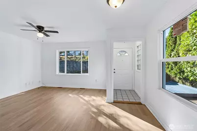 7014 S 126th Street, Seattle, WA 98178 - Photo 5