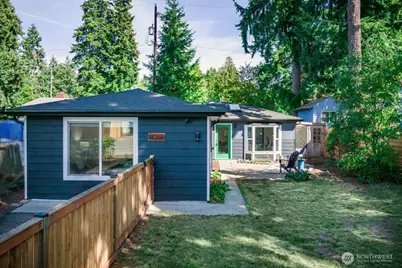 14346 Interlake Avenue N, Seattle, WA 98133 - Photo 1