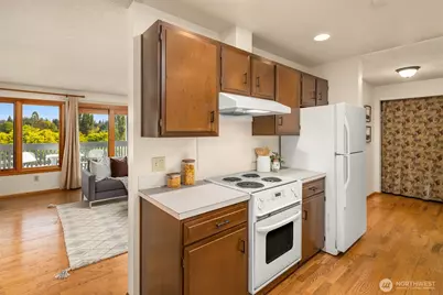7064 35th Avenue NE #22, Seattle, WA 98115 - Photo 5