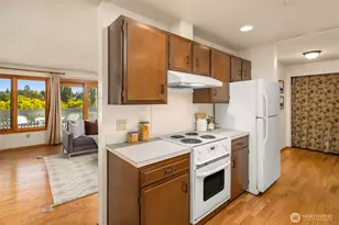 7064 35th Ave NE, Seattle, WA 98115 - Photo 5