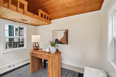 1009 W Crockett Street, Seattle, WA 98119 - Photo 29