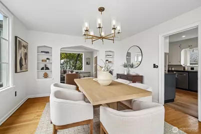 1009 W Crockett Street, Seattle, WA 98119 - Photo 11