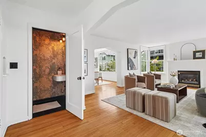 1009 W Crockett Street, Seattle, WA 98119 - Photo 7