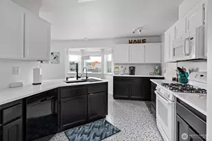 1589 SW Victory St, Oak Harbor, WA 98277 - Photo 15