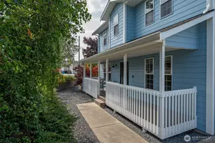 1589 SW Victory St, Oak Harbor, WA 98277 - Photo 3