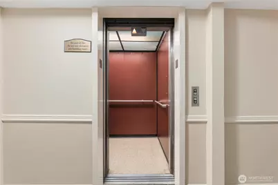 701 SW 5th Court #B301, Renton, WA 98057 - Photo 5