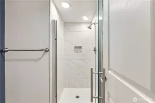 701 SW 5th Ct, Renton, WA 98057 - Photo 23