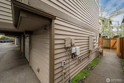 8509 Midvale Avenue N #C, Seattle, WA 98103 - Photo 31