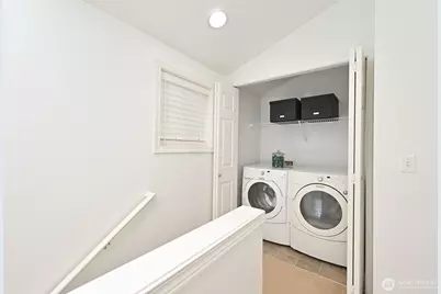 8509 Midvale Avenue N #C, Seattle, WA 98103 - Photo 15