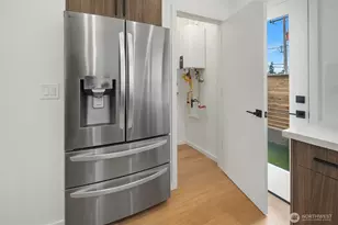 5253 California Ave SW, Seattle, WA 98136 - Photo 17