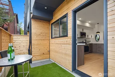 5253 California Avenue SW #F, Seattle, WA 98136 - Photo 13