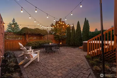 4124 Burke Avenue N, Seattle, WA 98103 - Photo 33