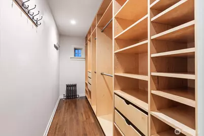 4124 Burke Avenue N, Seattle, WA 98103 - Photo 19