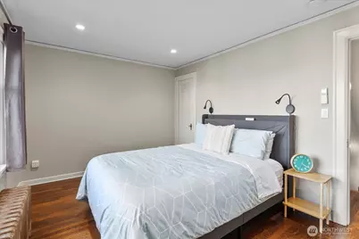 4124 Burke Avenue N, Seattle, WA 98103 - Photo 25