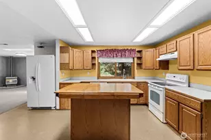 857 Westminster Dr NE, Olympia, WA 98516 - Photo 9