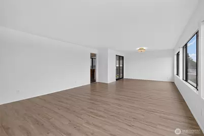 3608 26th Place W #301, Seattle, WA 98199 - Photo 7